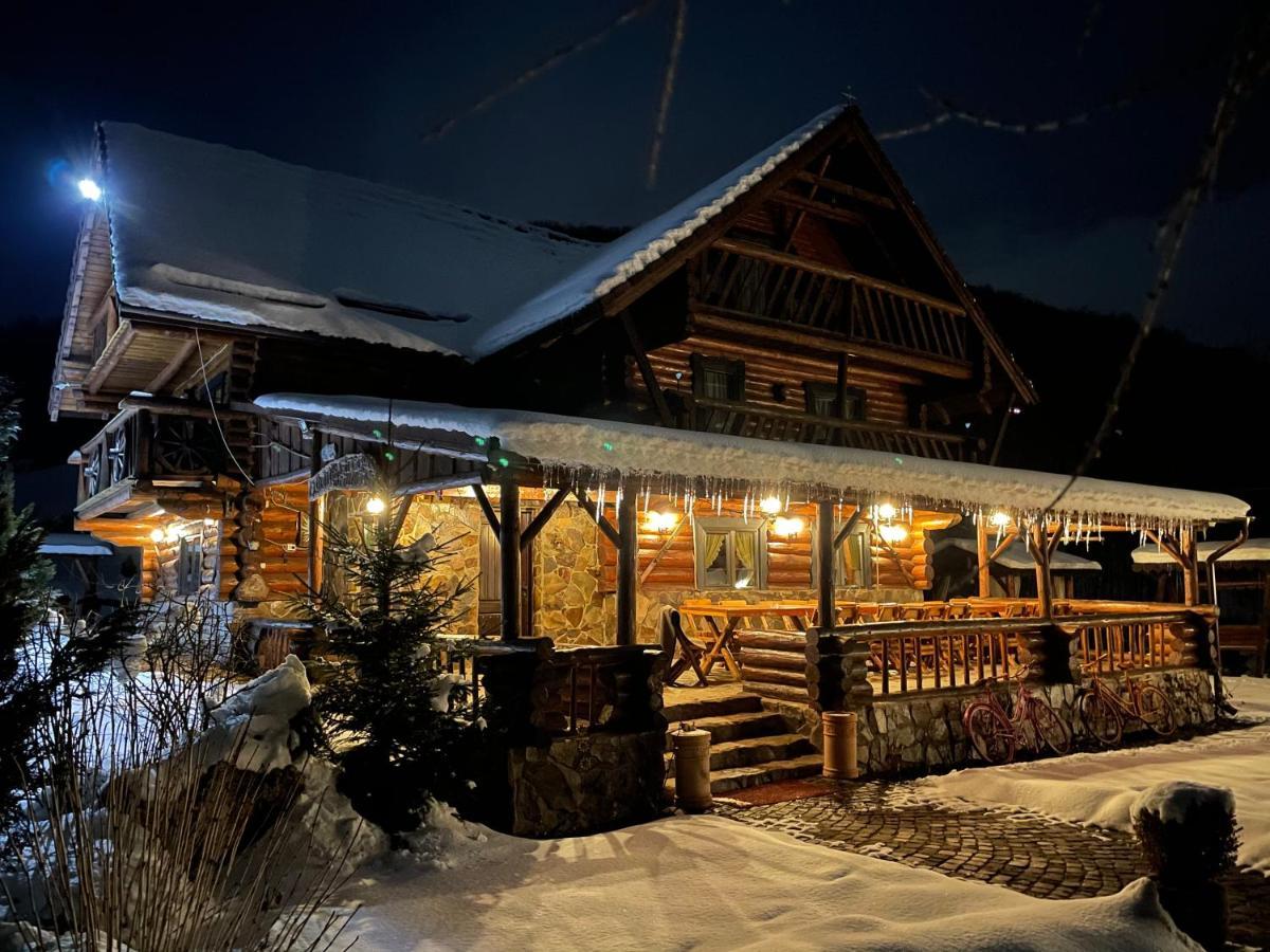 Cabana Din Groapa Frumoasa Risnov Exterior photo