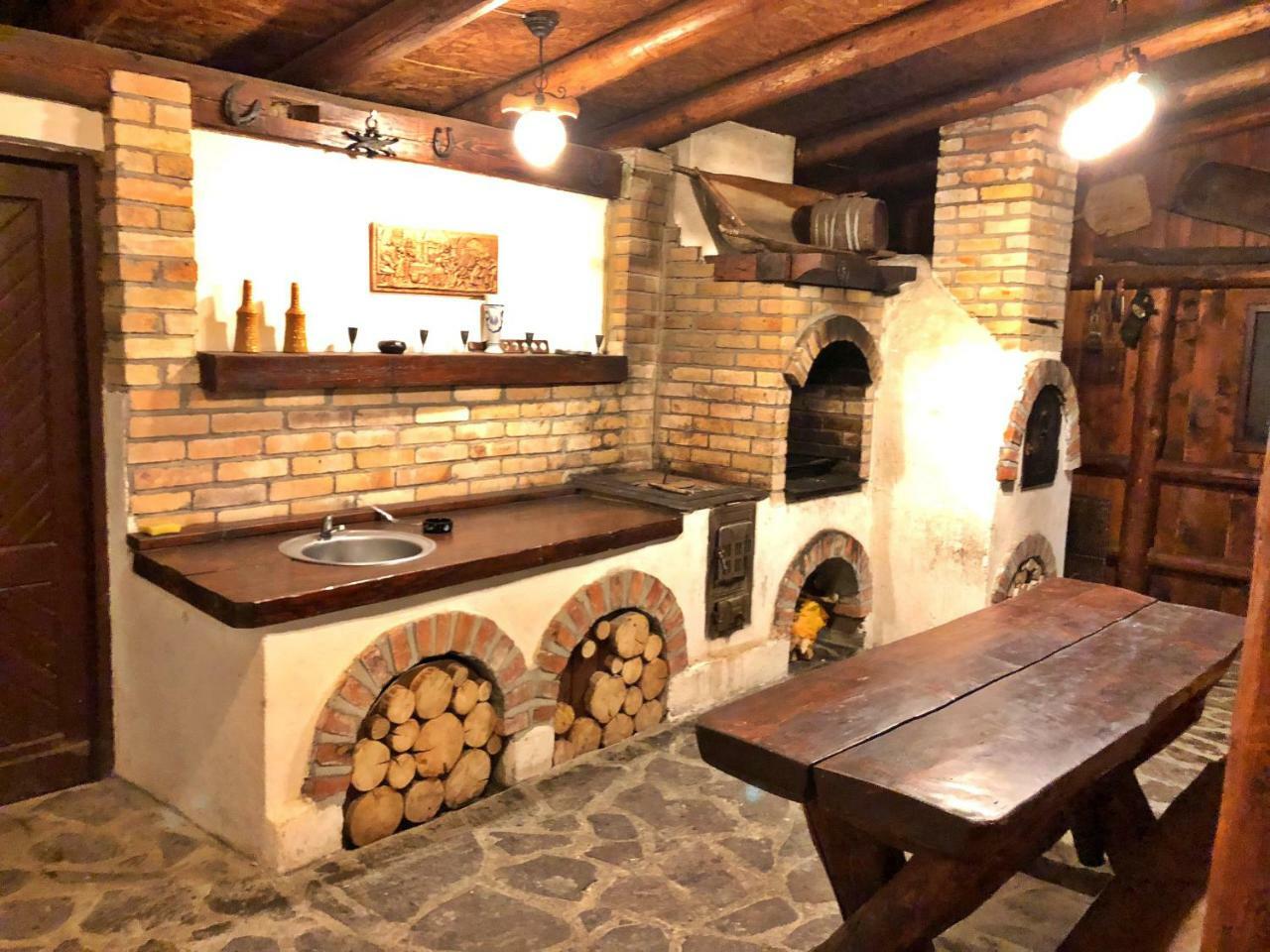 Cabana Din Groapa Frumoasa Risnov Exterior photo